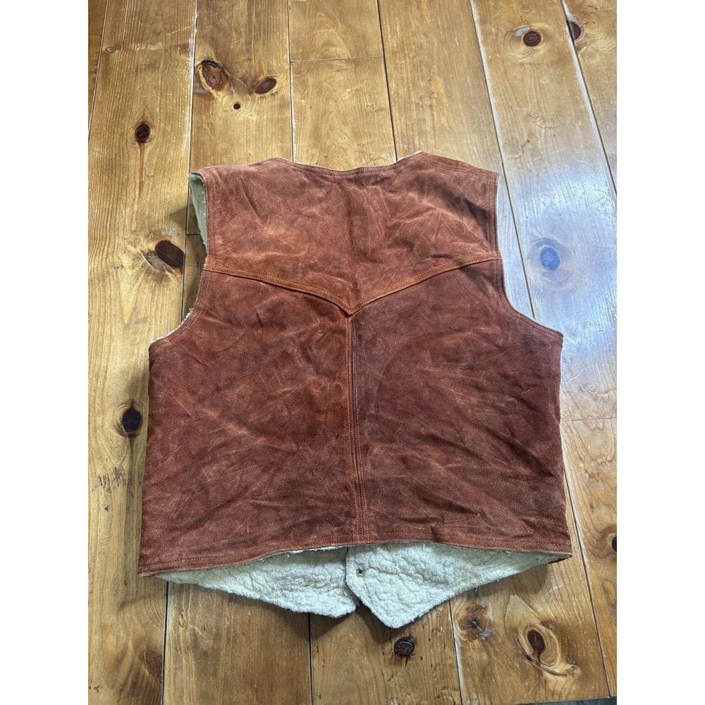 Vintage Sheyenne Men's Large Brown Suede Sherpa Lined Western Vest Snap Front